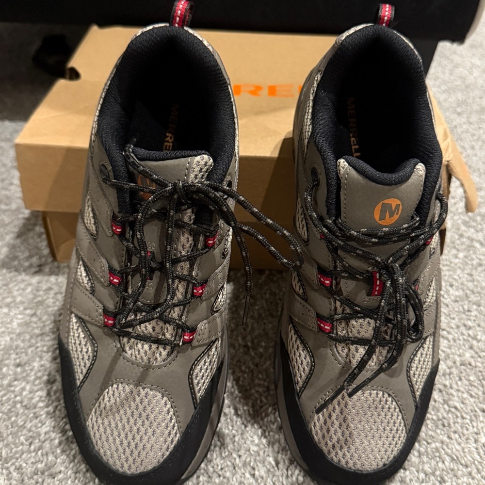 NEW Big boys MERRELL Moab 2 low Hiking Shoes/Sneakers 6W
